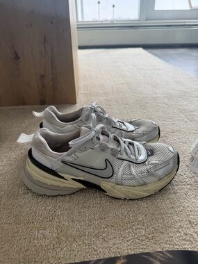 Amazing shoes so comfortable and go with everything. Definitively visible wear.